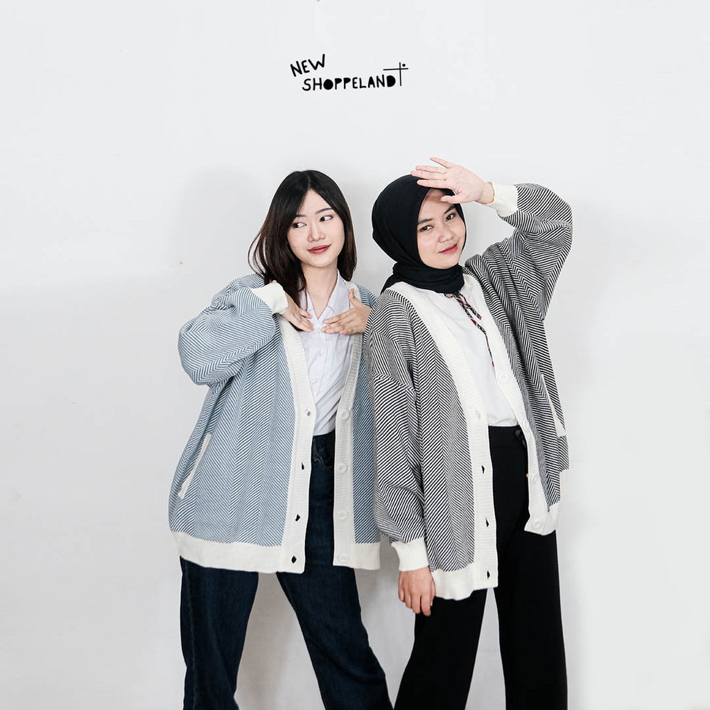 Nevine Oversize Knit Cardigan