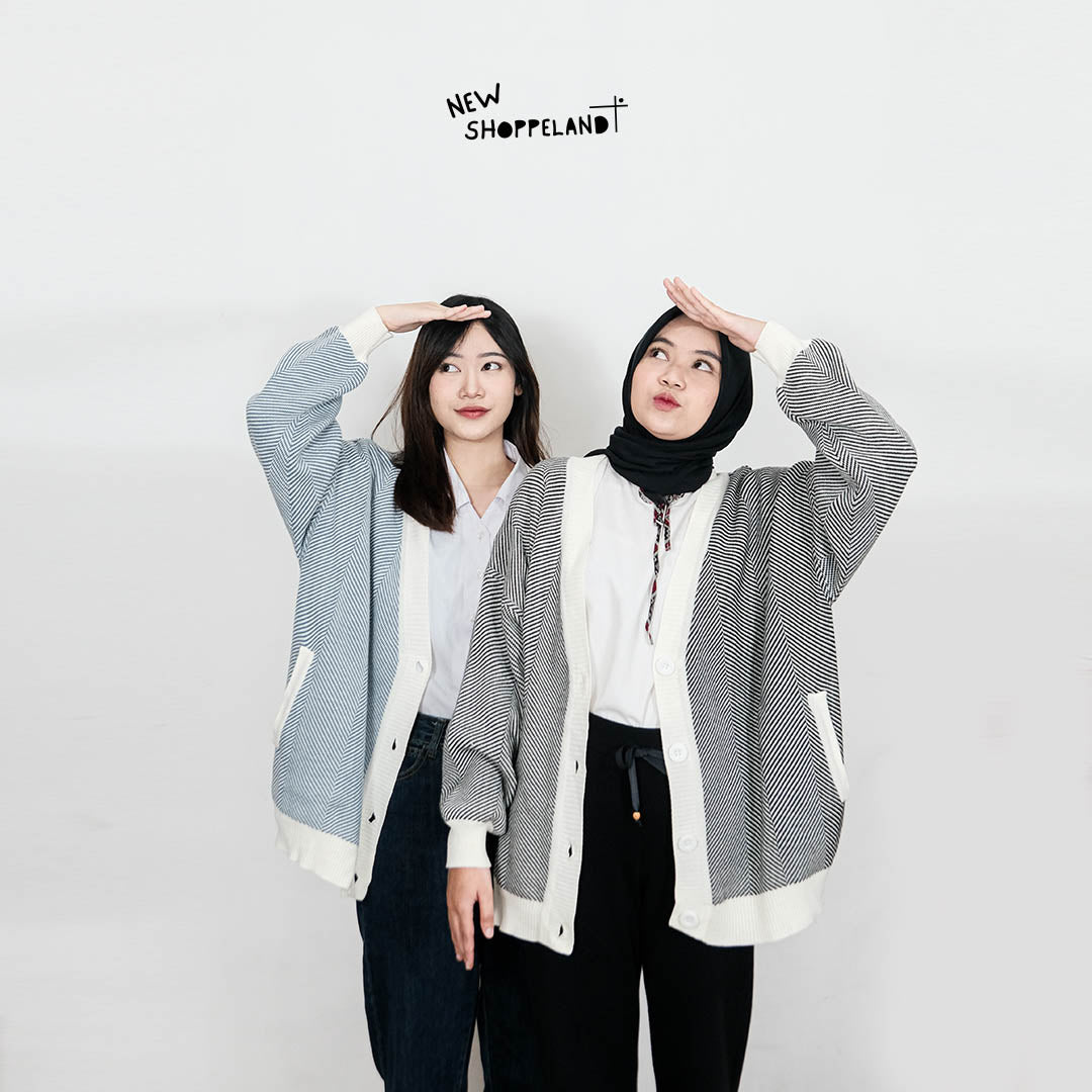 Nevine Oversize Knit Cardigan