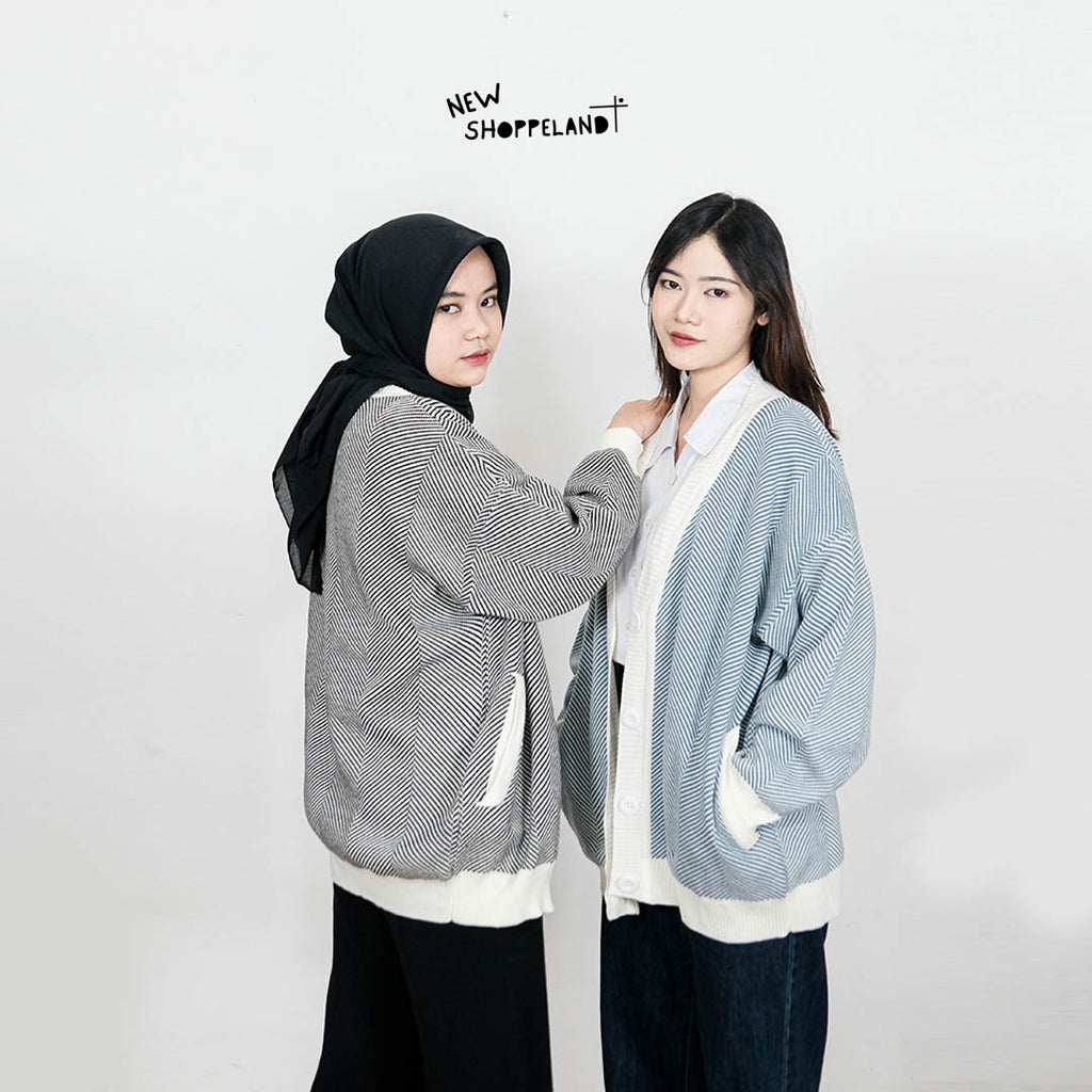 Nevine Oversize Knit Cardigan
