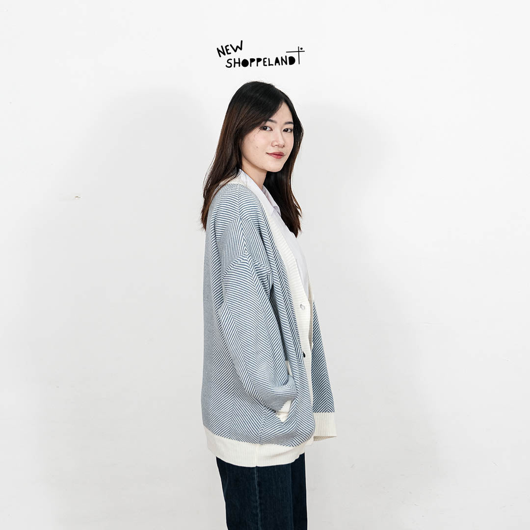 Nevine Oversize Knit Cardigan